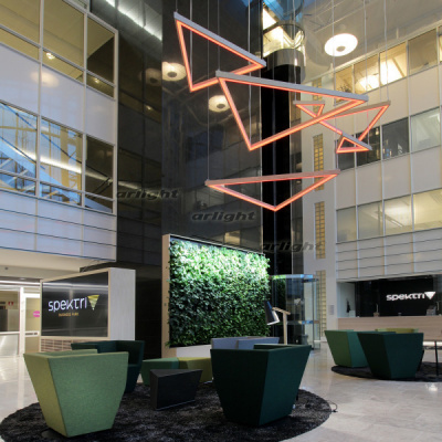 020898-KLUS_01.jpg